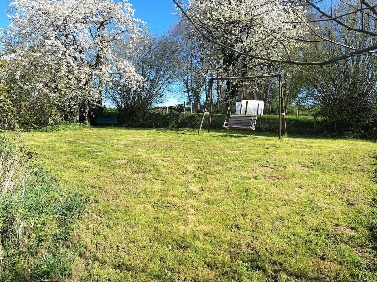 Mellé Au Lutin Pomme - Maison De Vacances Bretagne מראה חיצוני תמונה